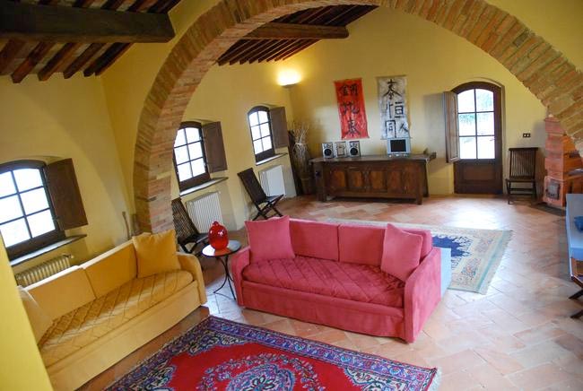 Familienurlaub Italien, Ferienhaus für 16 Personen in Pomarance - Wohnzimmer